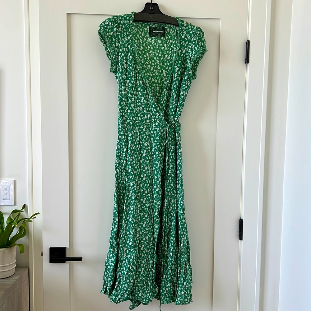 REFORMATION MIDI WRAP DRESS GWENYTH GREEN FLORAL PRINT CREPE SIZE LARGE